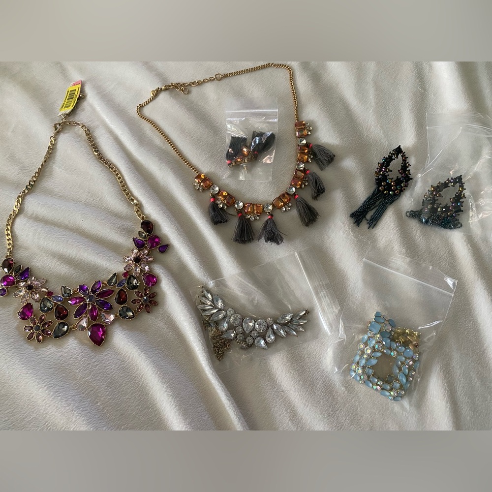 Stunning statement necklaces & earrings bundle
